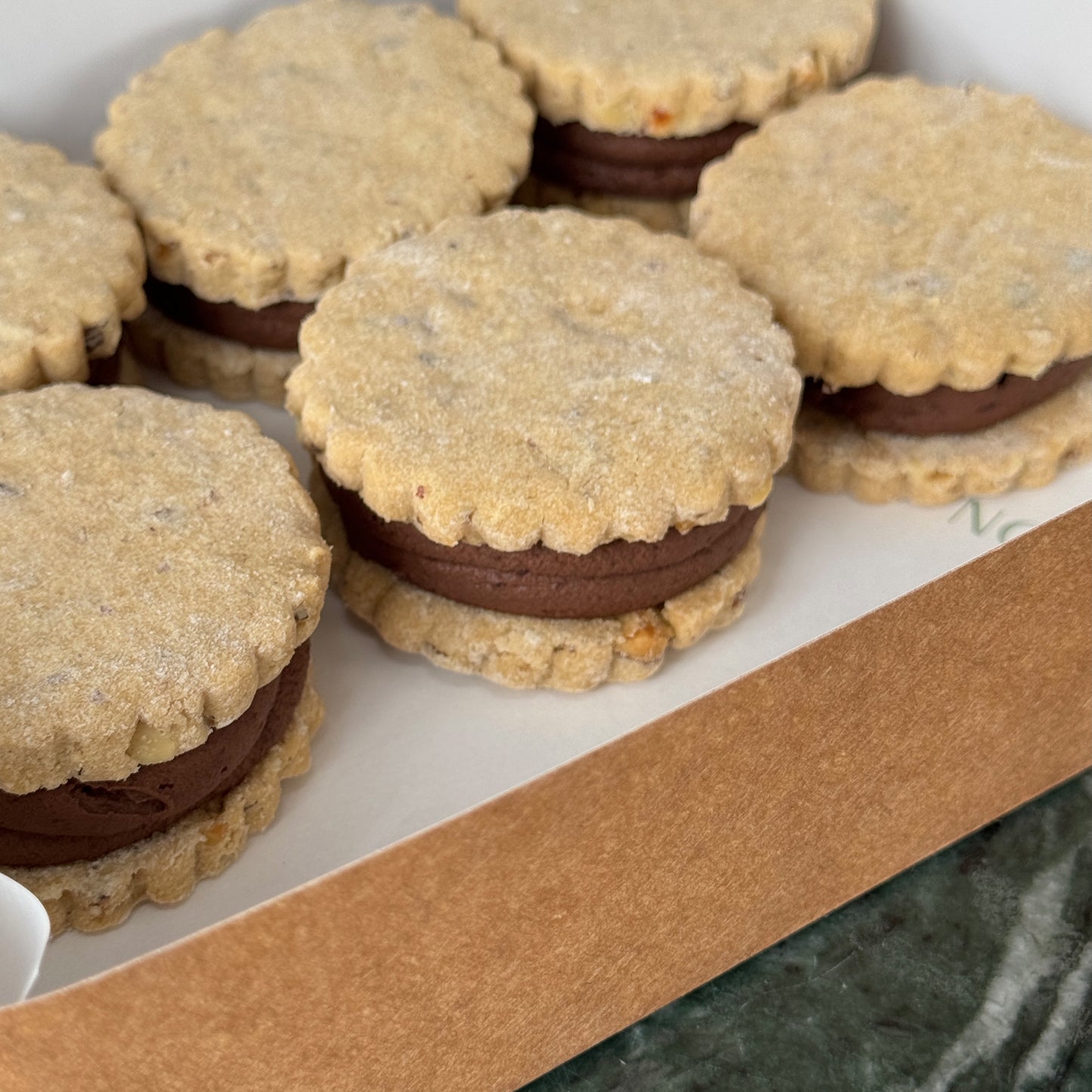 caja alfajores de café x 6